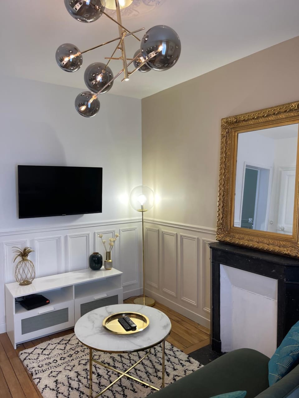 Communal lounge/ TV room, TV and multimedia, Living room