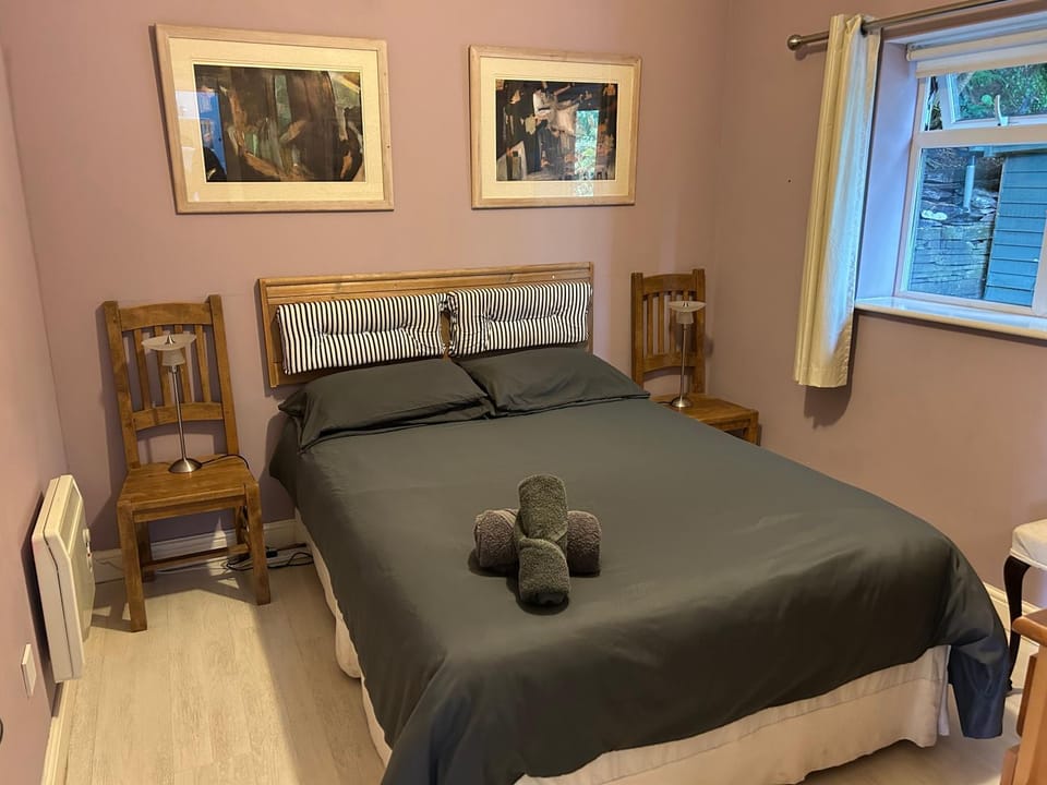 Milkwood Cottage Apartment in Wales