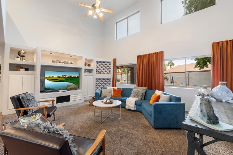 5 Bedroom 4 Bath Boutique Home PREMIUM LOCATION + heated pool option House in Glendale