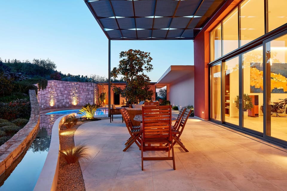 Swimming pool, Breakfast