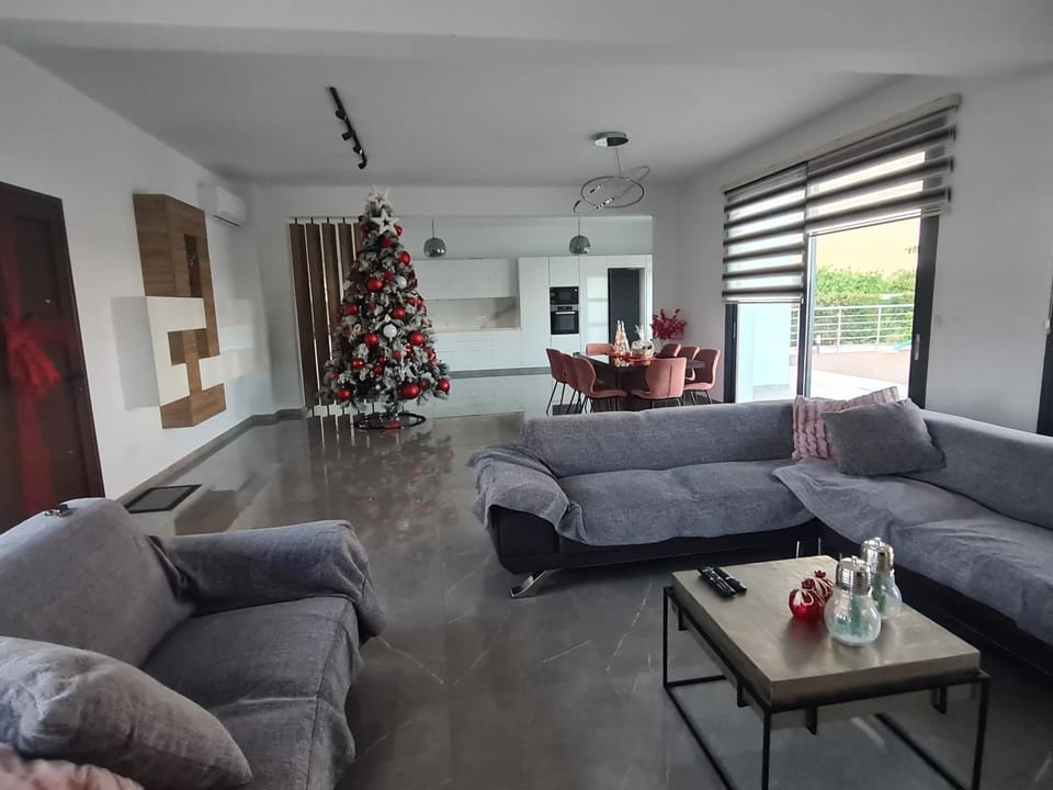 Eva Luxury Villa Villa in Poli Crysochous