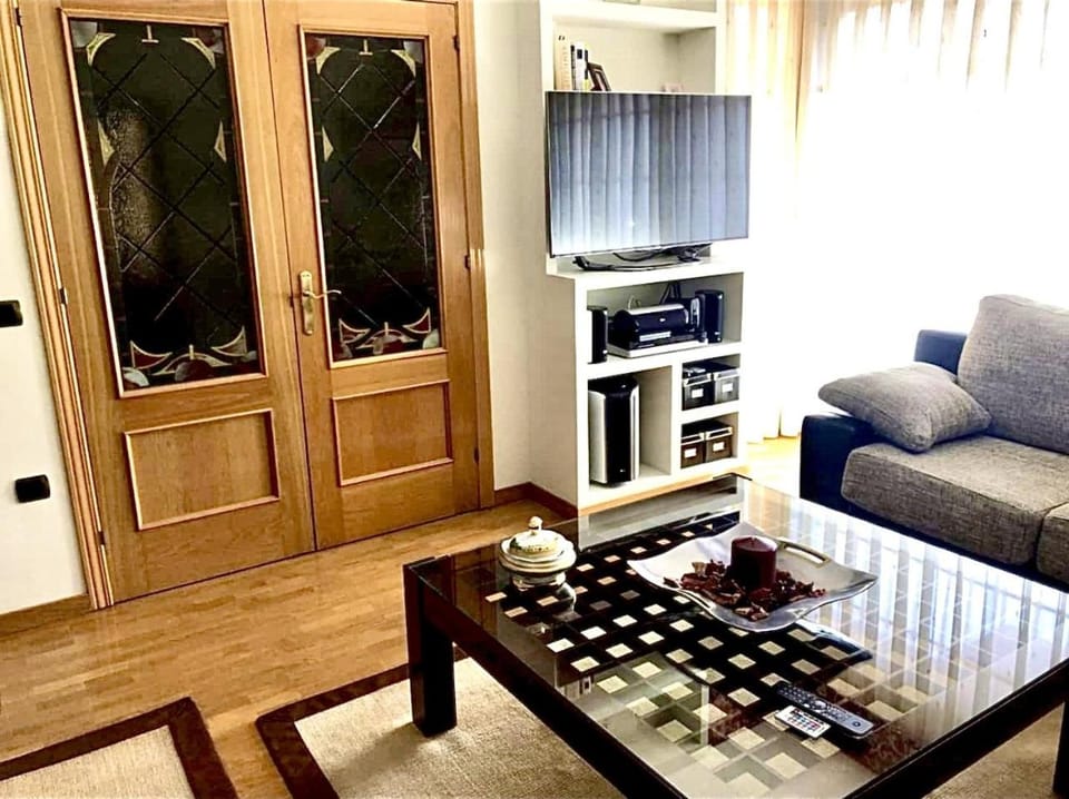 Communal lounge/ TV room, Living room