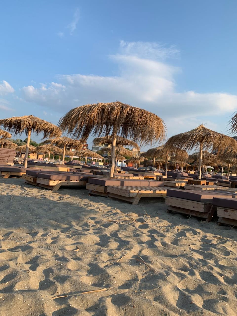 The Sea Breeze Apartment in Constanta
