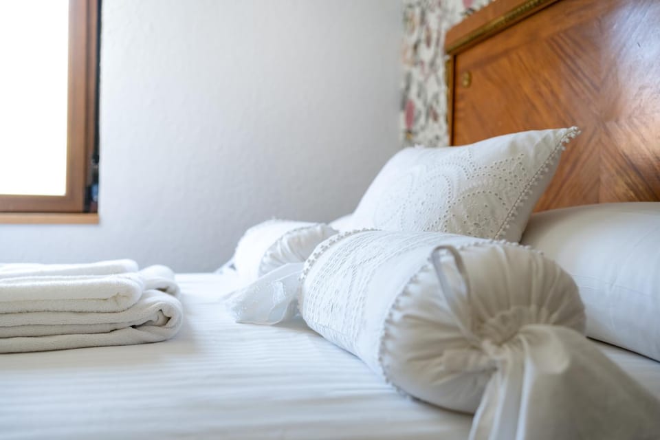 Bed, Decorative detail, Bedroom