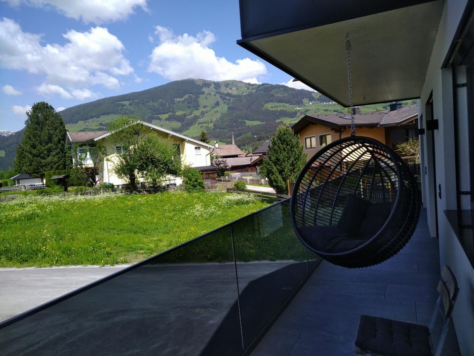 Balcony/Terrace, Balcony/Terrace