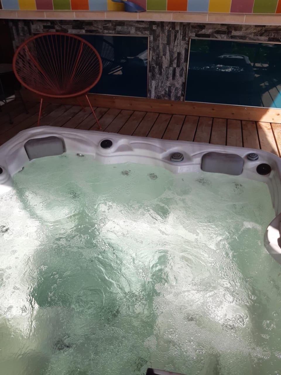 CHAMBRE DOUBLE AVEC PISCINE ET JACUZZI Bed and Breakfast in Occitanie