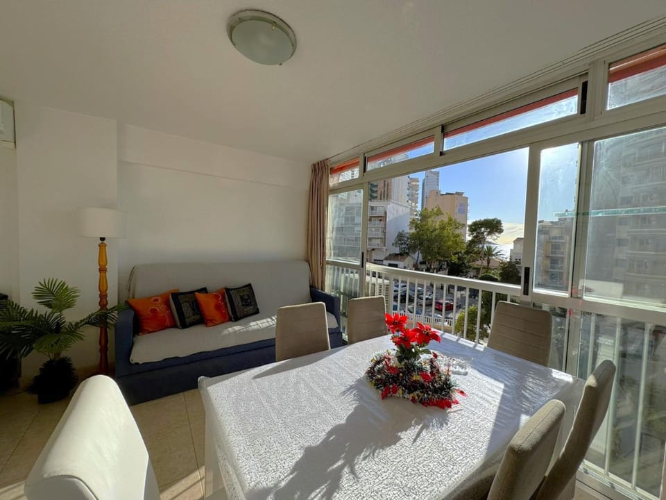 Patio, Balcony/Terrace, Living room, Seating area, Dining area