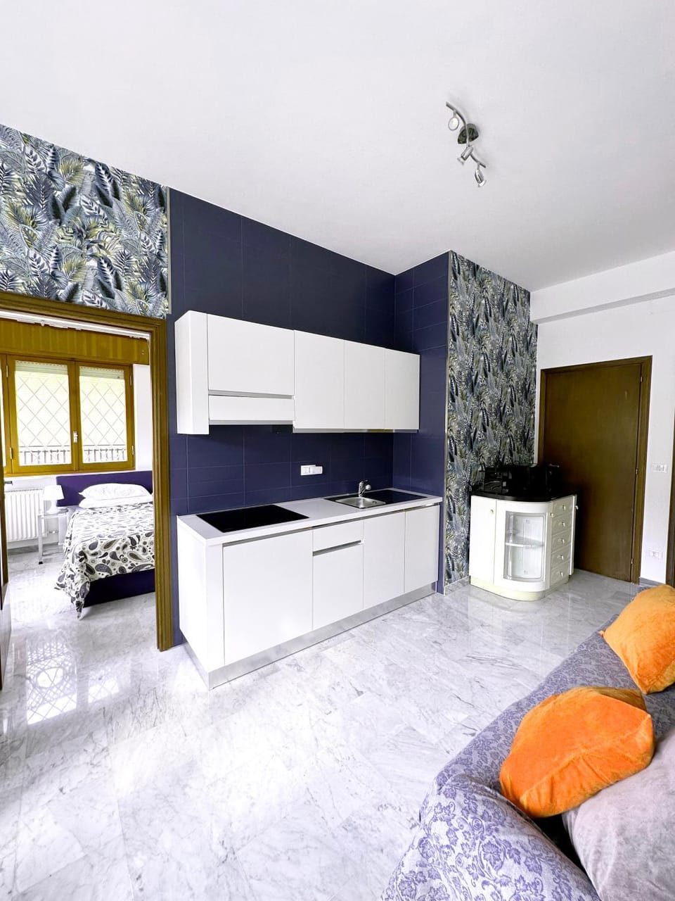 Kitchen or kitchenette, Living room