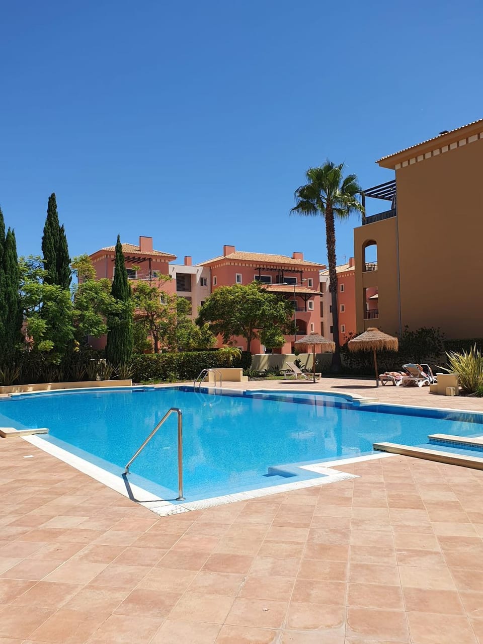 Swimming pool, Swimming pool