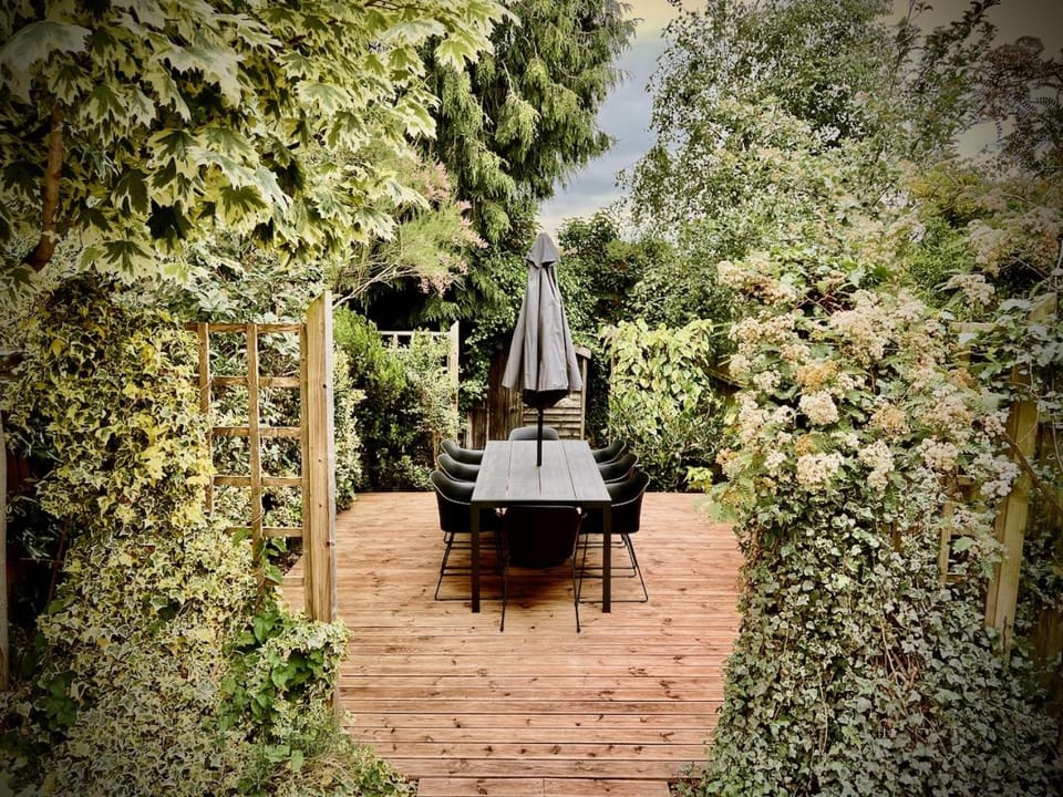 Garden, Dining area, Garden view