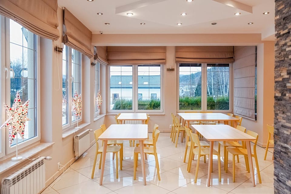 Banquet/Function facilities, Seating area, Dining area