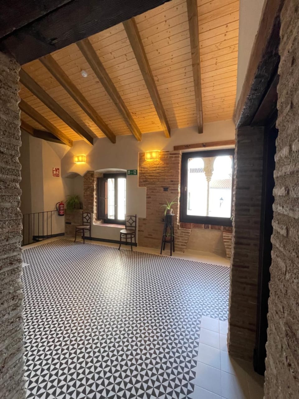 Communal lounge/ TV room