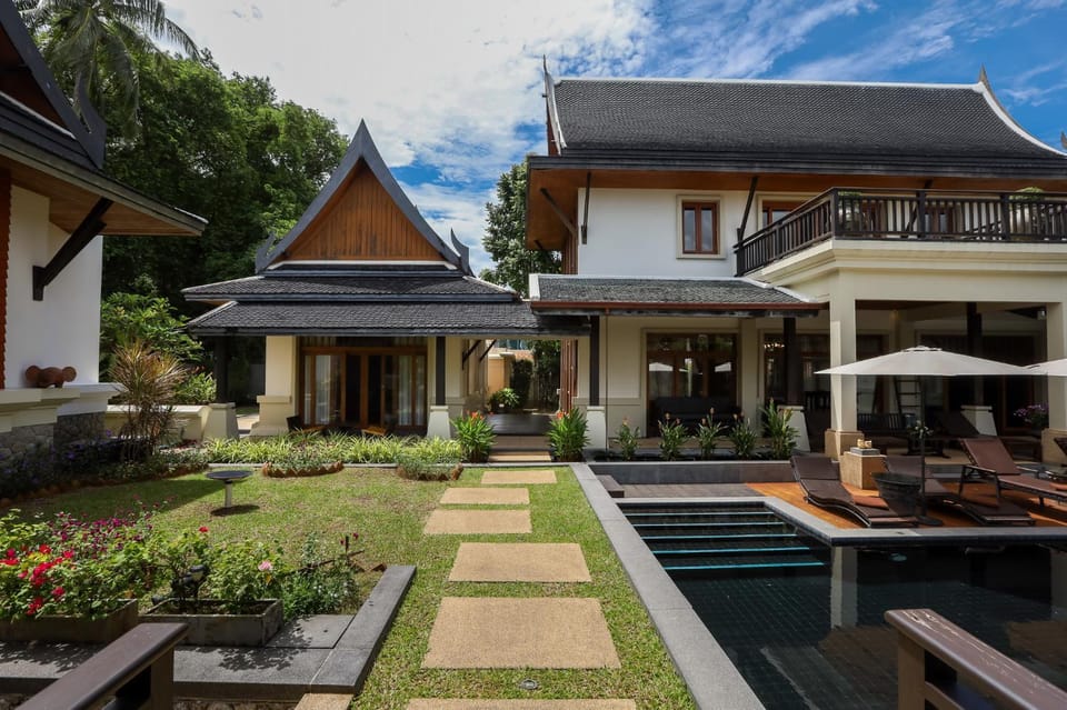 Property building, Garden, Pool view, Swimming pool