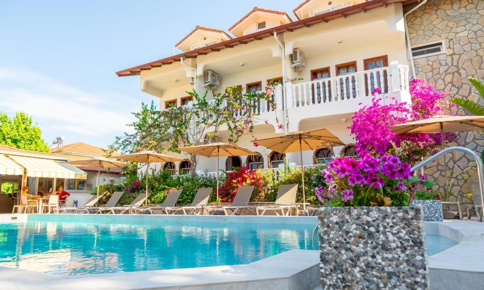 Property building, Swimming pool