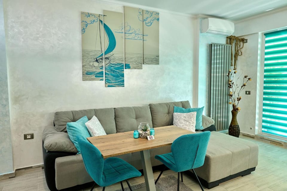 Blue Bamboo Apartment Spa Pools Resort and Parking Apartment in Constanța County