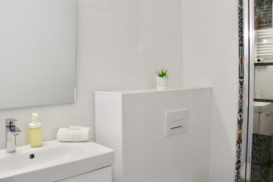 LE SERINITY - Studio 10 min des plages à pieds, wifi, parking, clim Apartment in La Grande-Motte