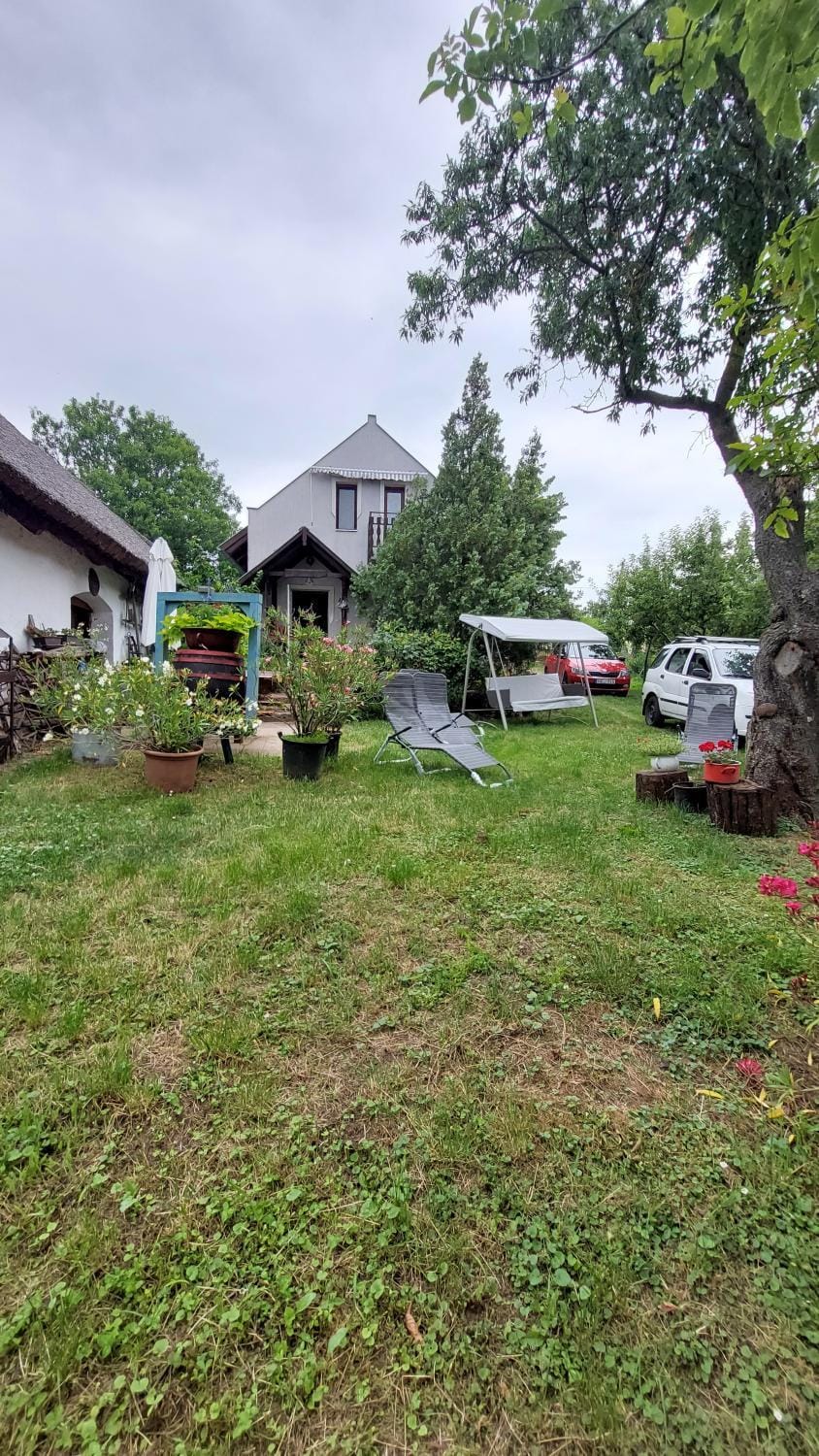 Naplopó-lak Apartment in Hungary