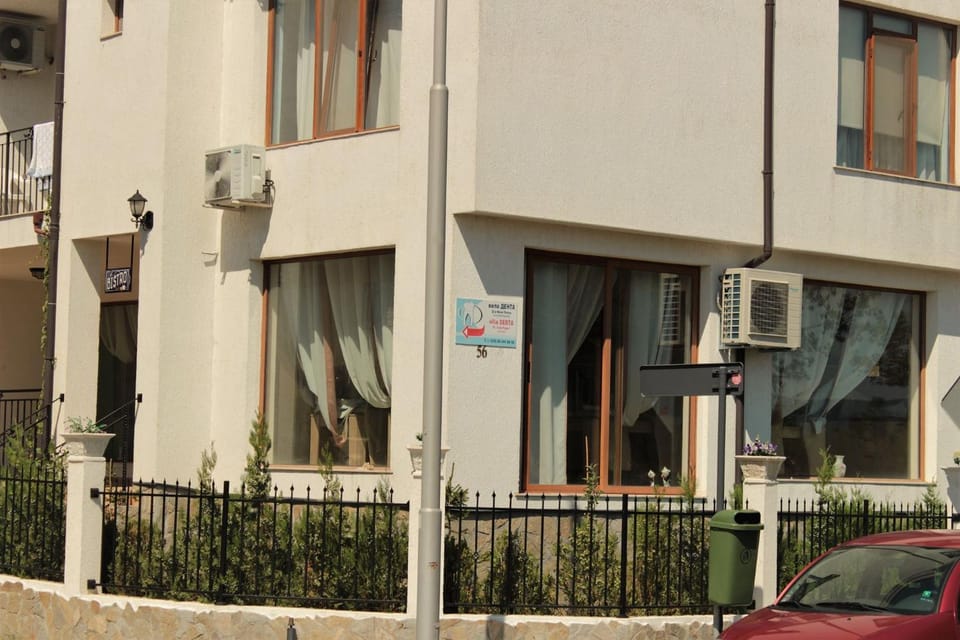 Facade/entrance, Summer