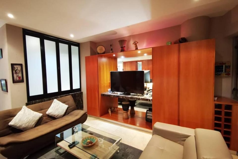 1507-Amazing views & Unique Joburg CBD Luxury Apartment in Johannesburg