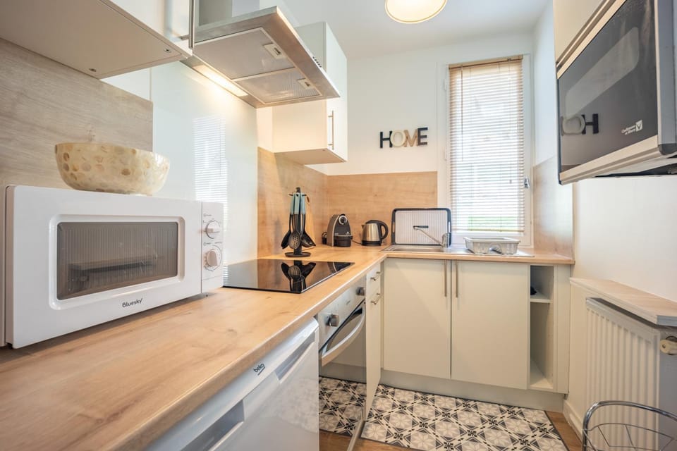 Kitchen or kitchenette, Other