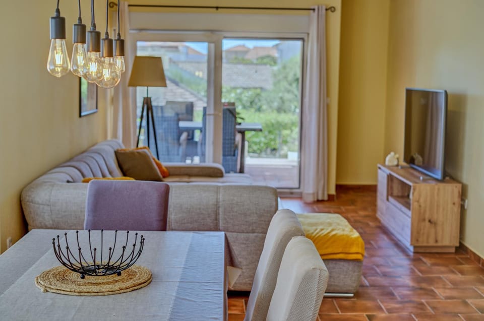 TV and multimedia, View (from property/room), Living room, Dining area