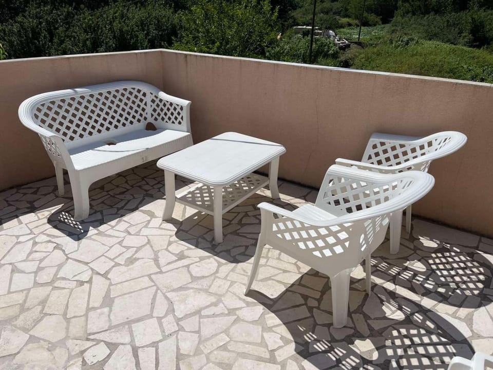 Apartment with pool Tomic Boka Bay Apartment in Kotor Municipality