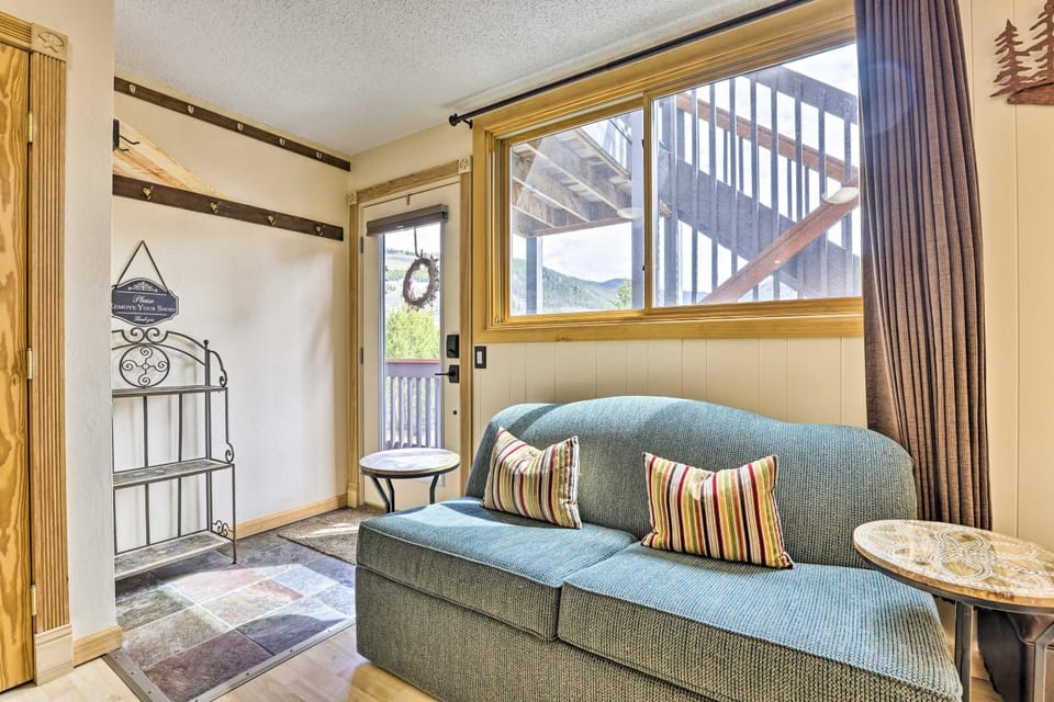 Keystone Mountain Getaway: Walk to Ski Lifts House in Keystone