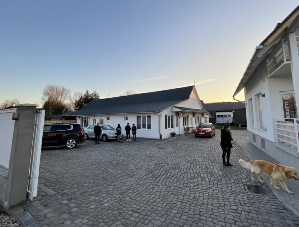 Pixel Guesthouse Bed and Breakfast in Romania