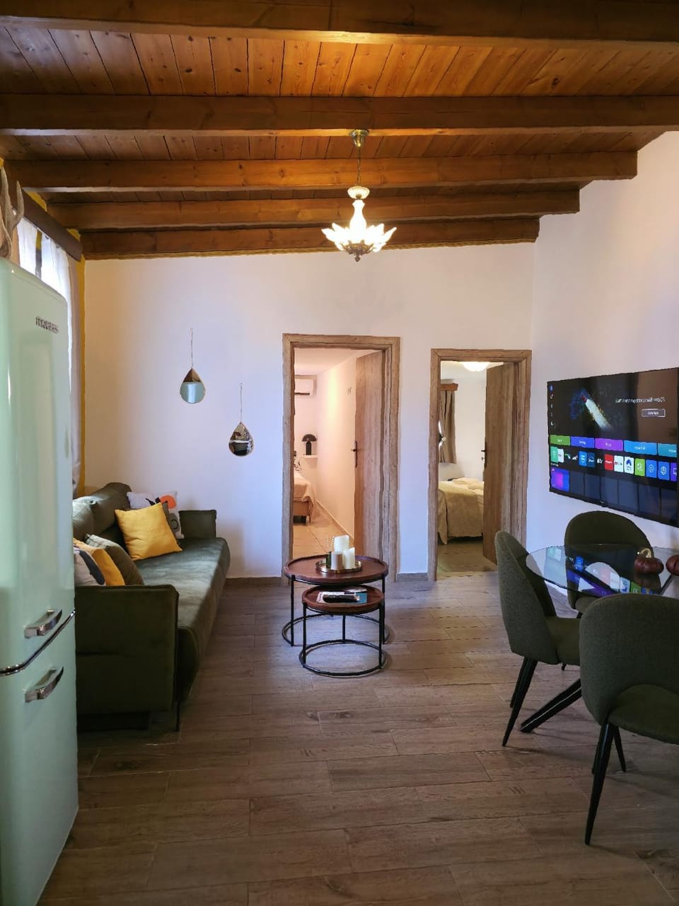 TV and multimedia, Living room, cot