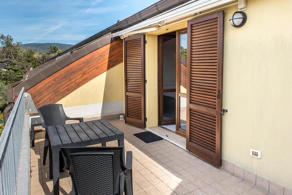 N036 - Numana, bilocale con terrazzo in residence con piscina Apartment in Numana