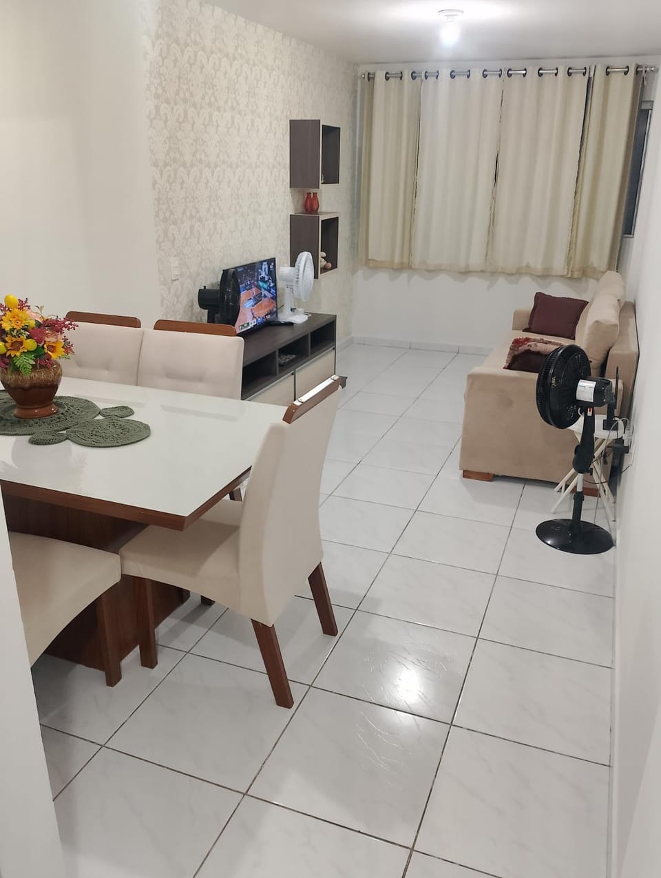 TV and multimedia, Living room, Dining area