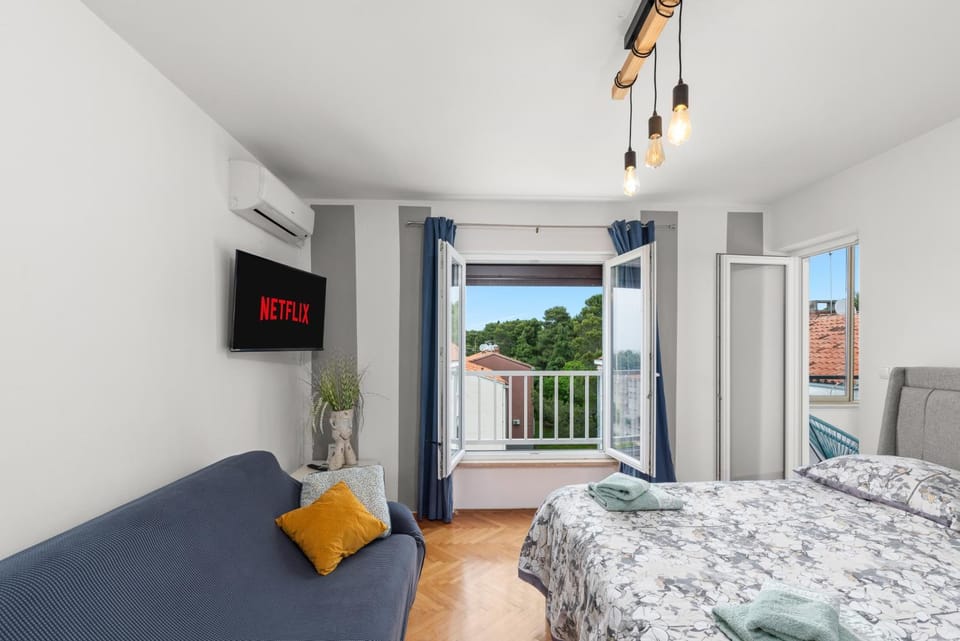 Kala Sea View Apartments 150m from beach and 250 m from old town Apartment in Poreč