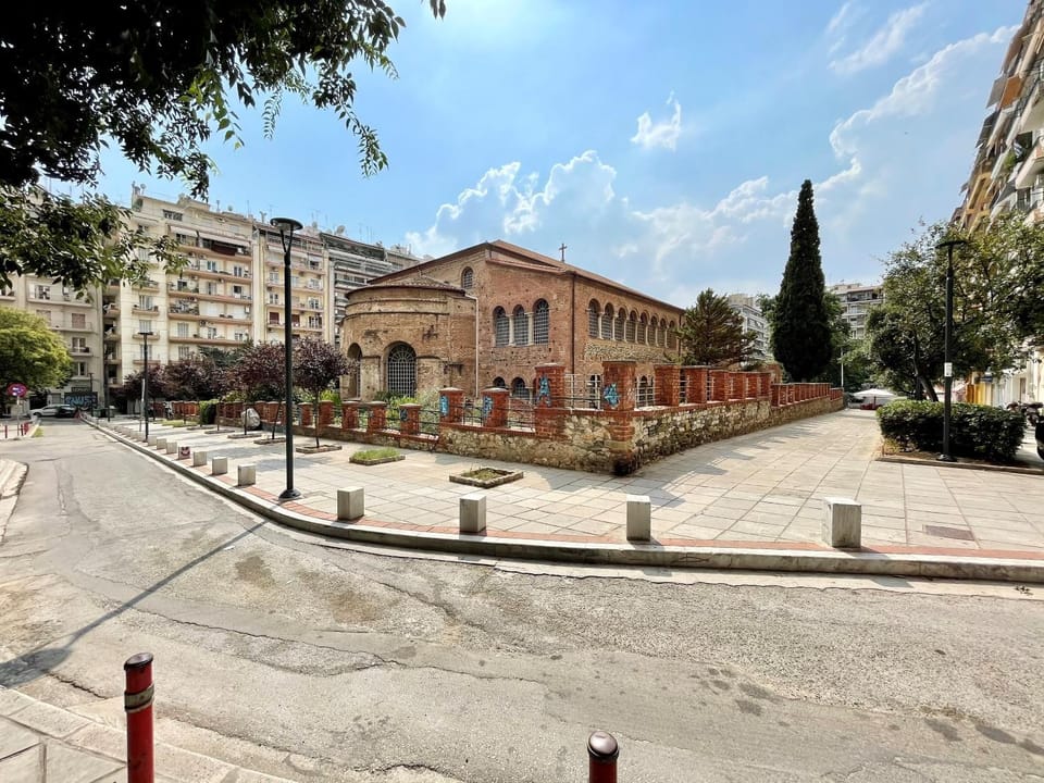Nearby landmark, Neighbourhood