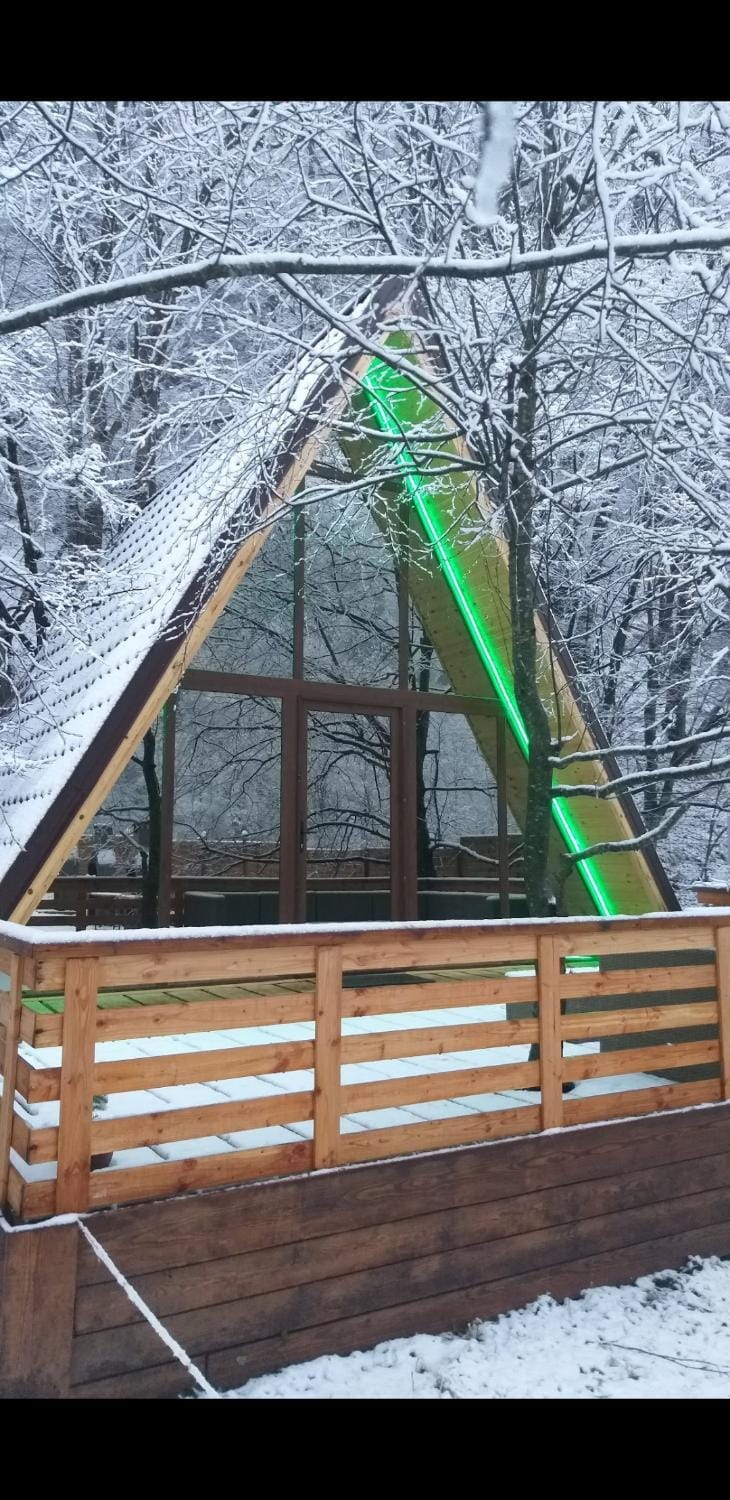 Property building, Winter, Balcony/Terrace