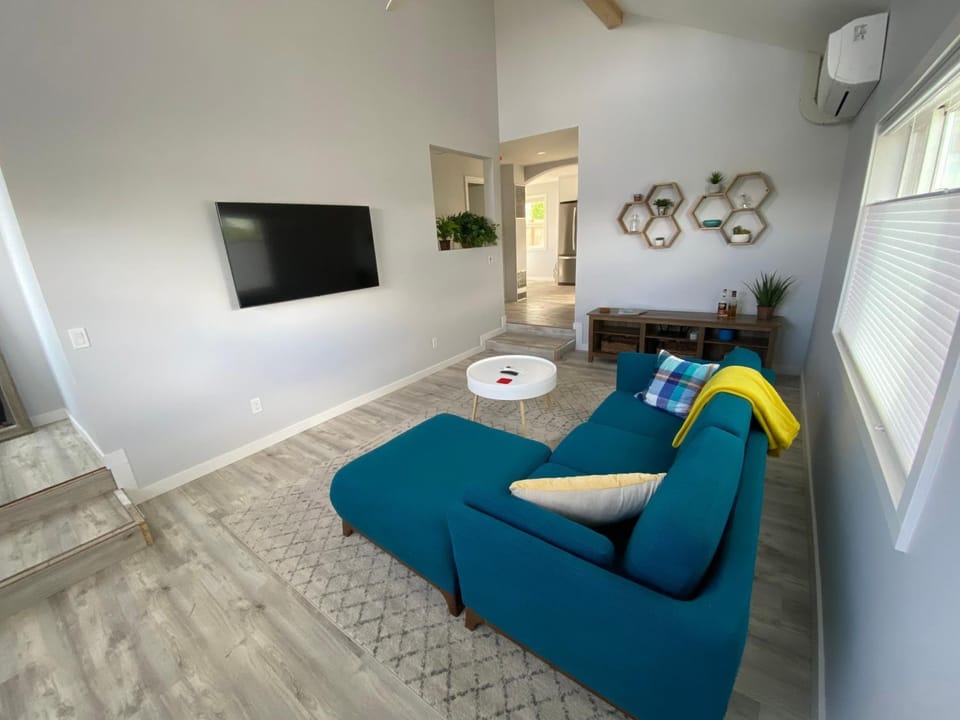 4th Street Work Friendly Home House in Bend