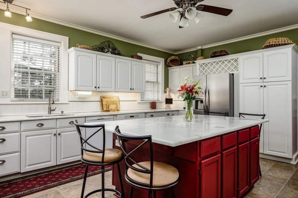 Knollwood Manor - The Historic Mid Pines Mansion Villa in Southern Pines