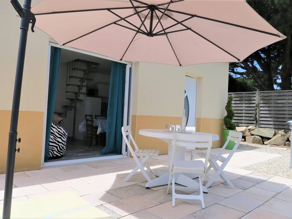 Maison rénovée 3* avec jardin et Wifi, à 450m du centre de Perros-Guirec - FR-1-368-301 House in Perros-Guirec