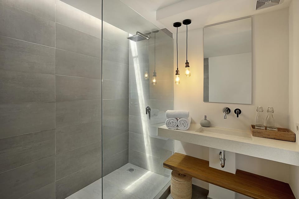 Shower, Bathroom, towels