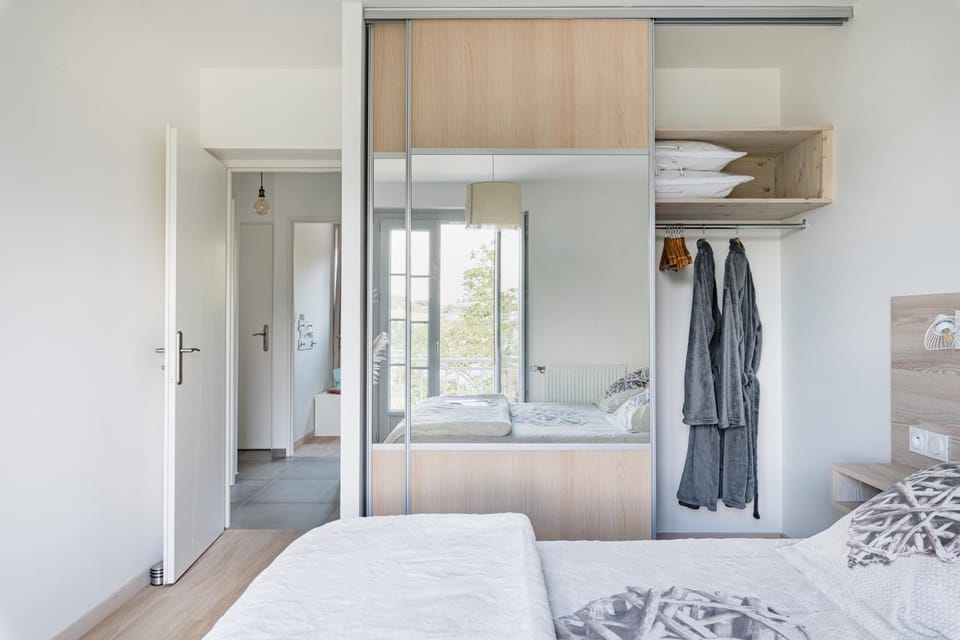 Bed, Photo of the whole room, Bedroom, bunk bed
