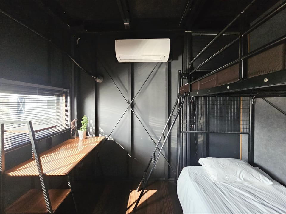 Bed, Photo of the whole room, Bedroom, bunk bed