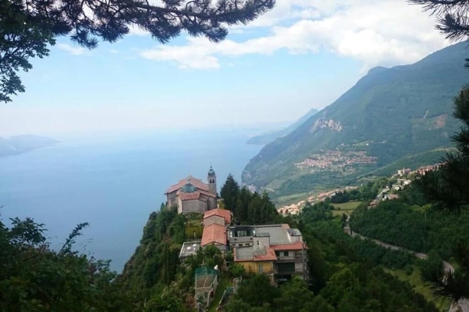 Bungalow Sonnensee mit phantastischem Fernblick House in Tignale