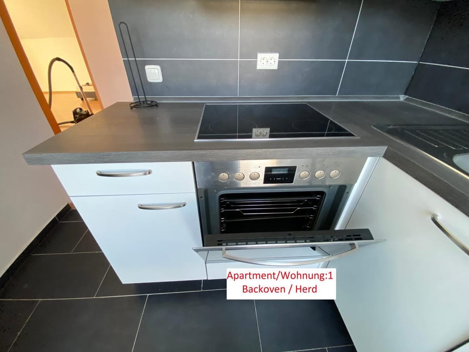 Two Separate apartment with 5x Room near Frankfurt,Hanau Apartment in Hesse