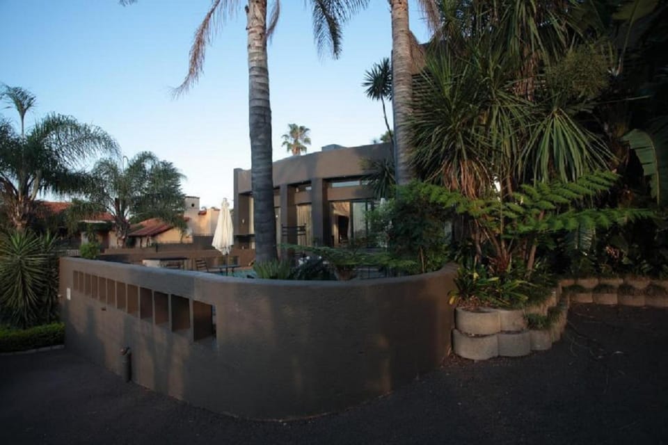 Property building, Garden
