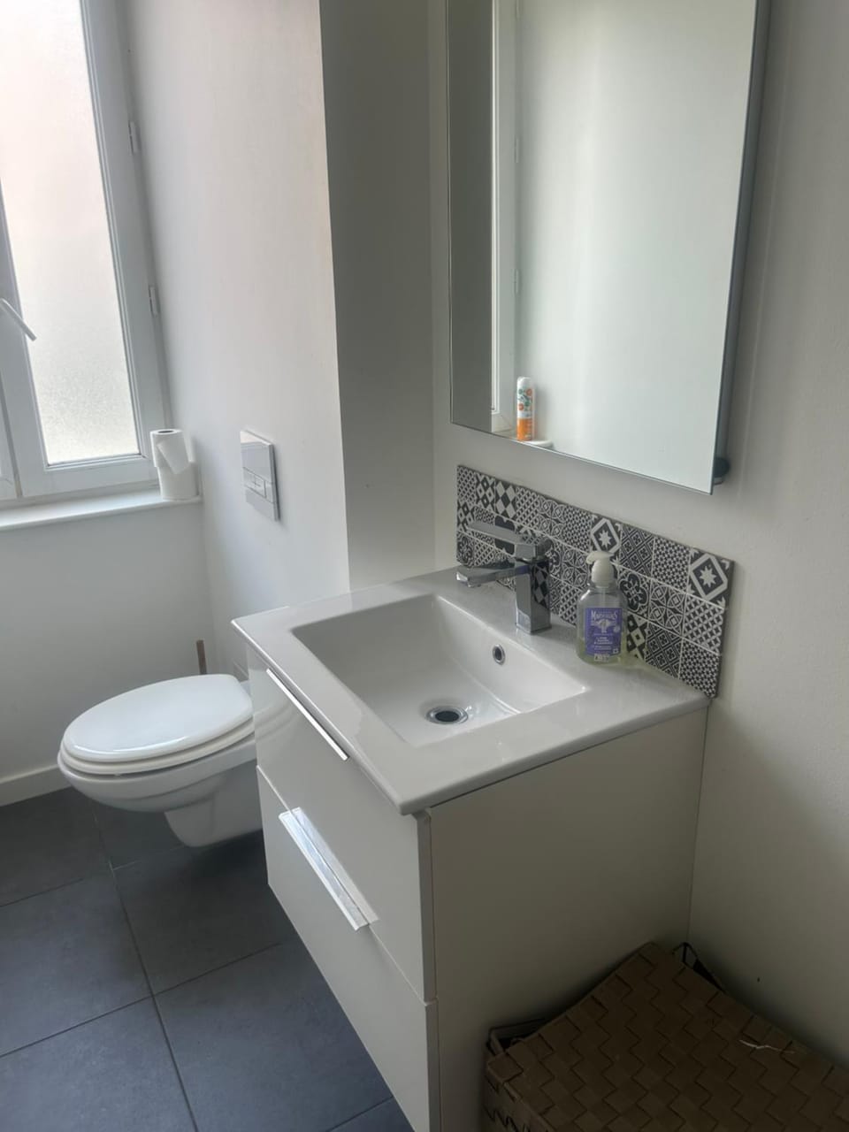 Le Cocoon - 2mn gare SNCF, hyper centre, WIFI-NETFLIX Apartment in Nouvelle-Aquitaine