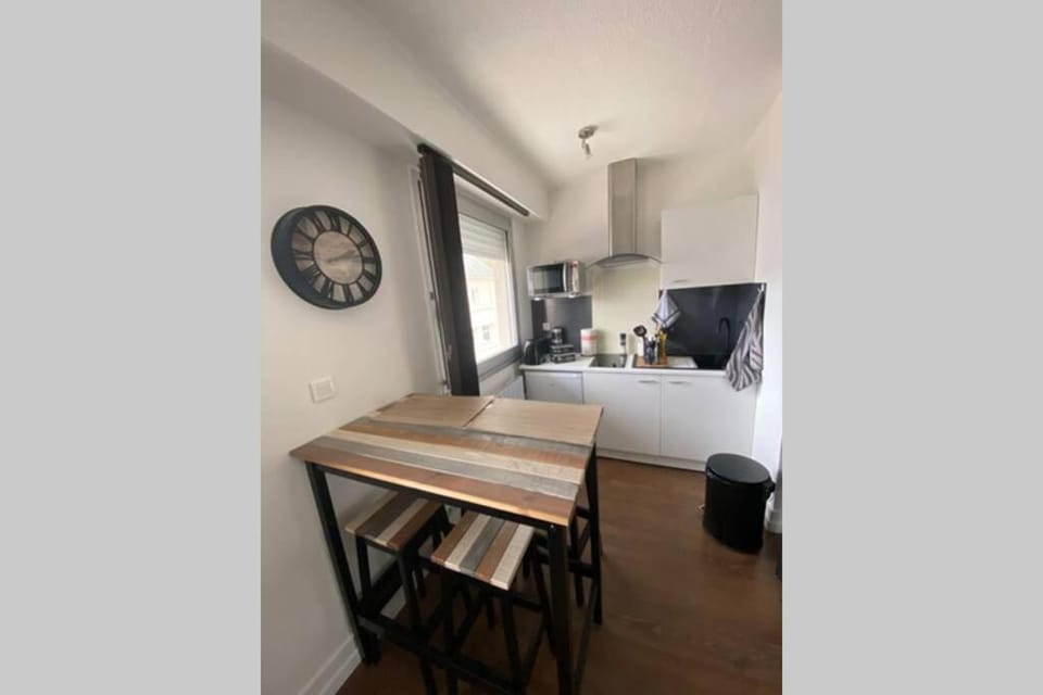 Le 13 du temple - plein coeur centre ville, résidence privée, 5mn gare Sncf, WIFI et Netflix Apartment in Nouvelle-Aquitaine