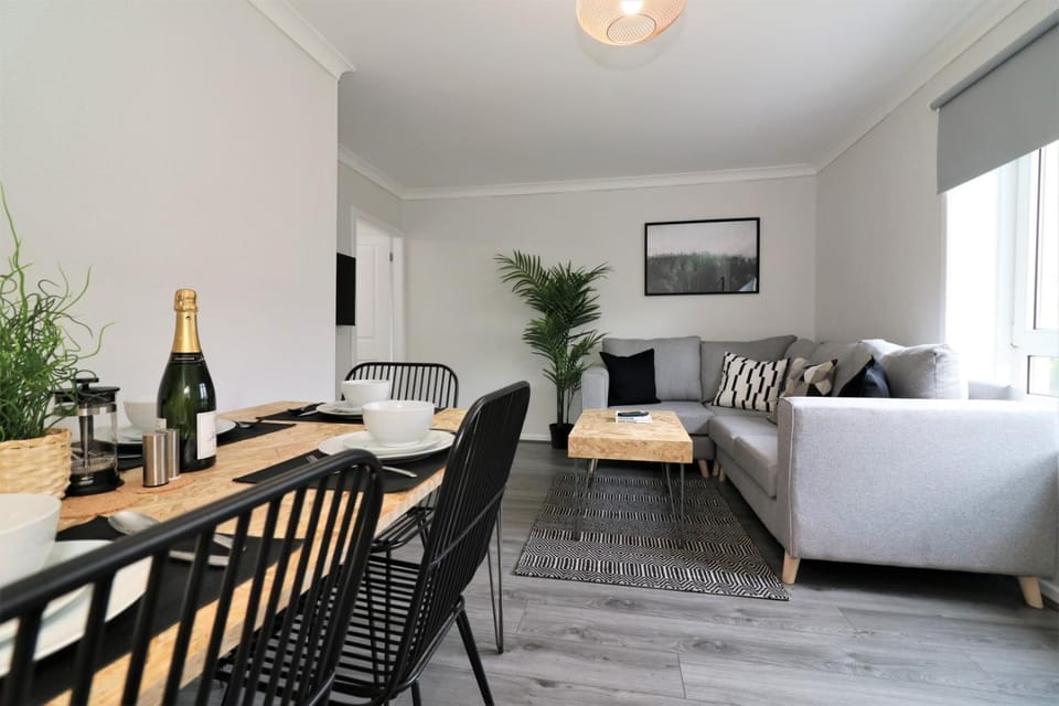 Living room, Seating area, Dining area