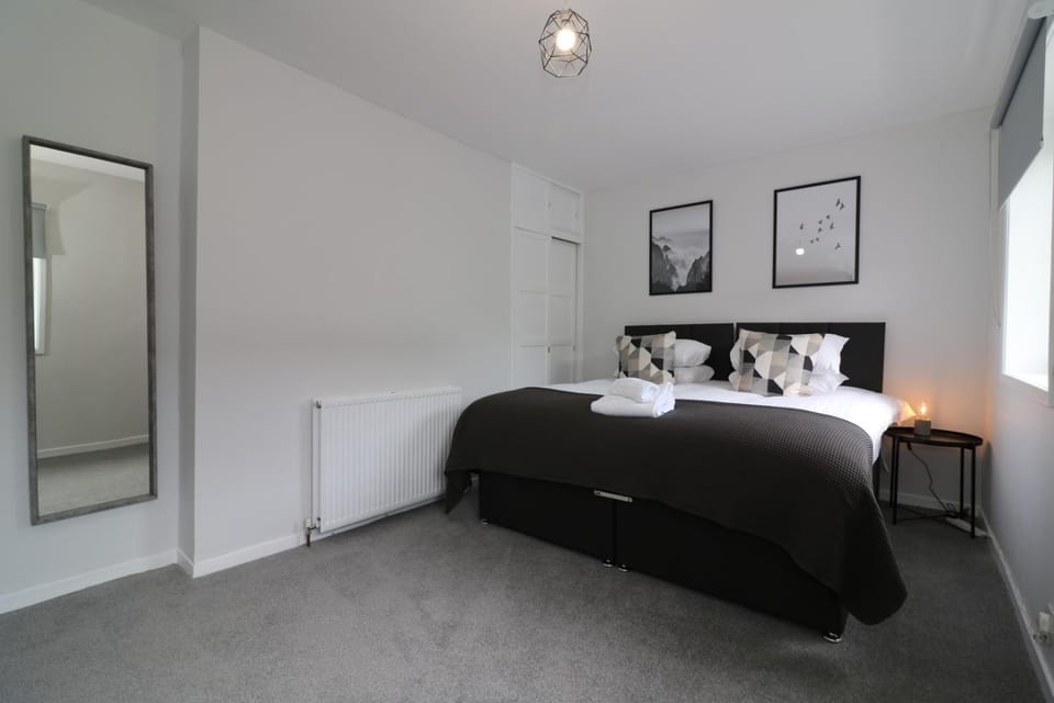 Bed, Bedroom