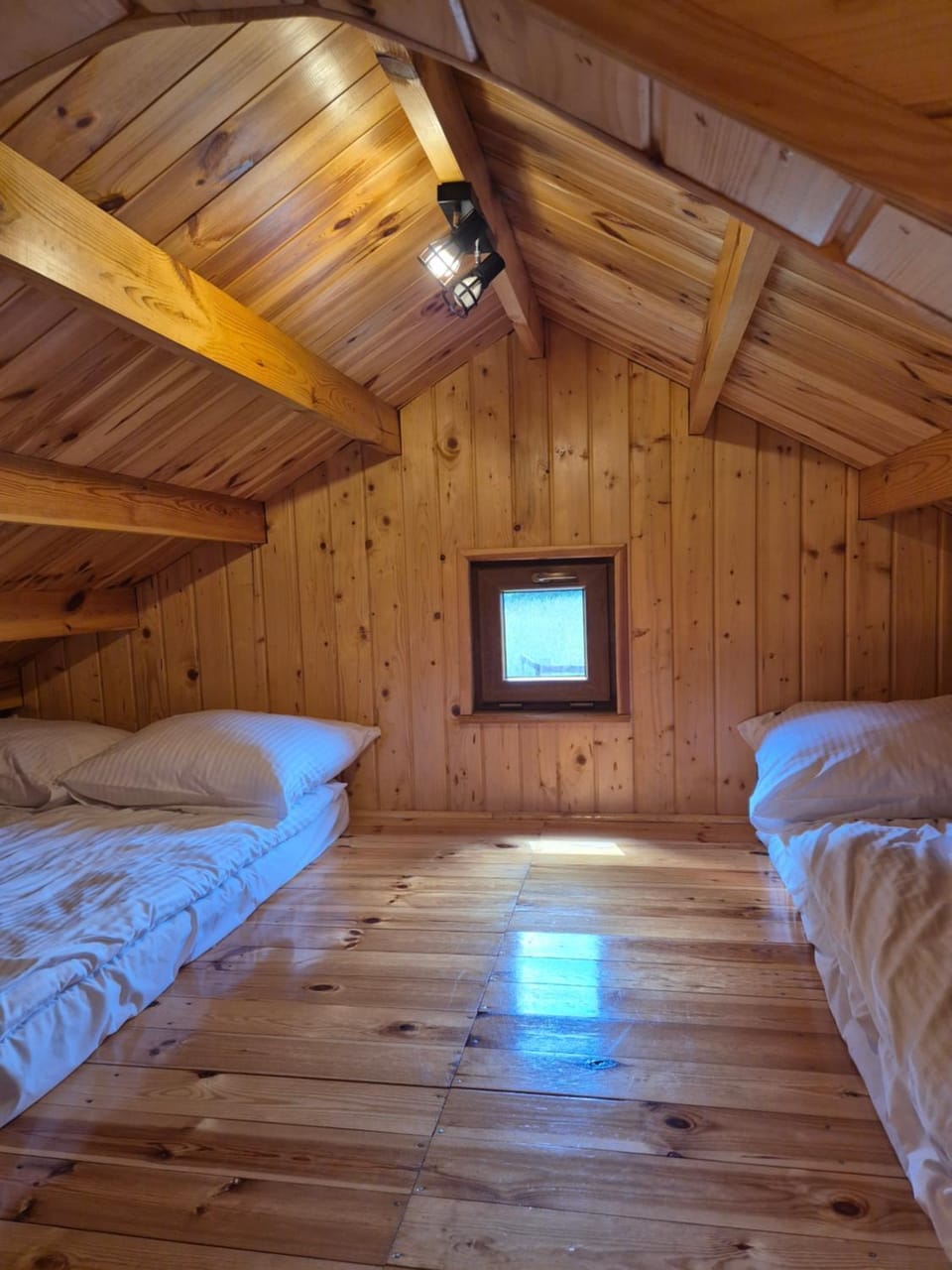 Siedlisko nr 5A nad jeziorem Skarlińskim, jezioro, mazury, domki letniskowe, bania House in Poland