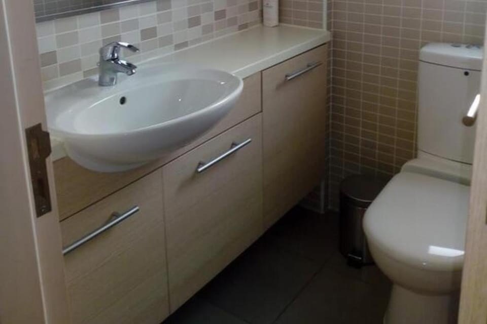 Apartment Sleeps 6 with Ensuite Apartment in Nicosia City