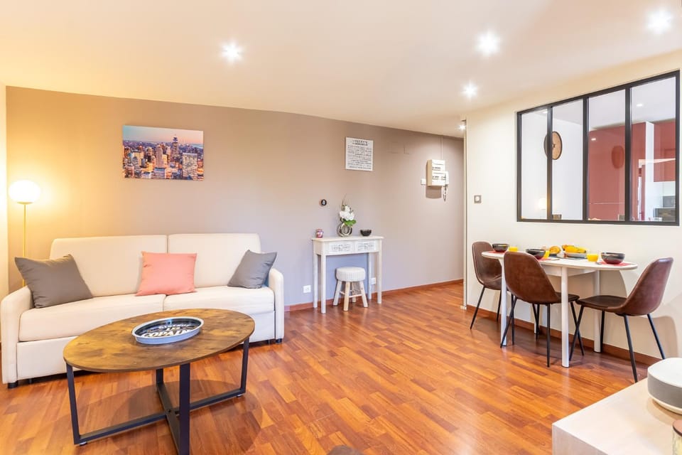 Le 02-GregIMMO-Appart'Hôtel Apartment in Montbéliard